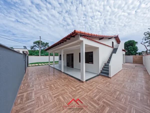 Belíssima casa 3 qtos no centro de Inoã, Maricá