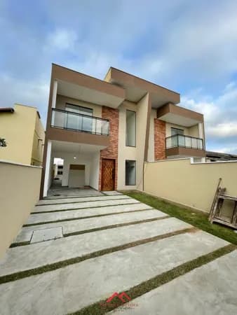 🏡 Casa Duplex com Piscina à Venda em Itaipuaçu – Maricá/RJ