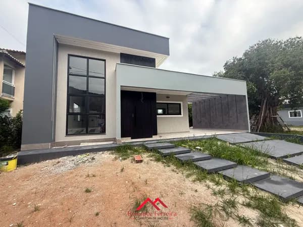🏡 Maravilhosa casa à venda em condomínio fechado em Maricá!