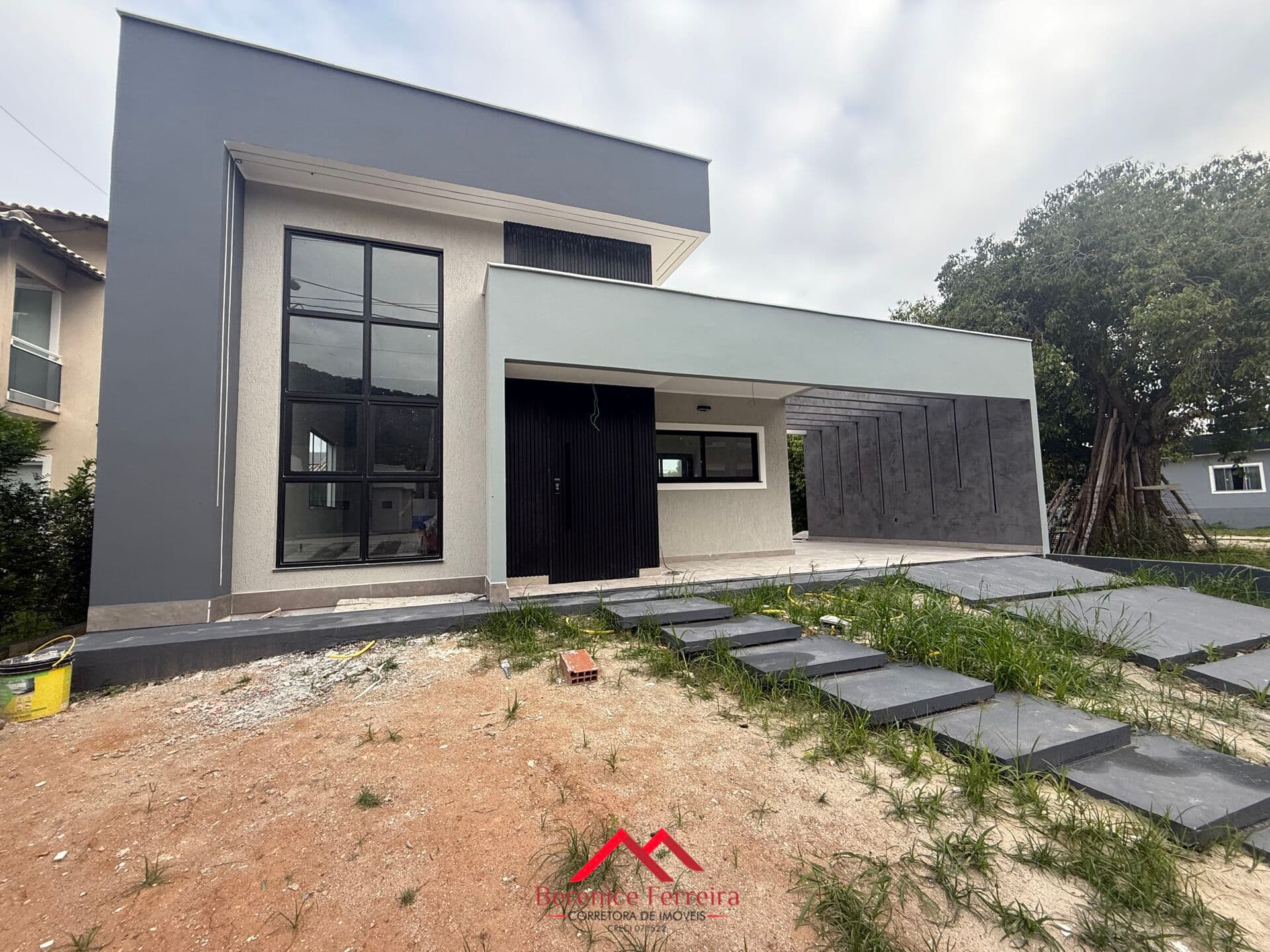 🏡 Maravilhosa casa à venda em condomínio fechado em Maricá!