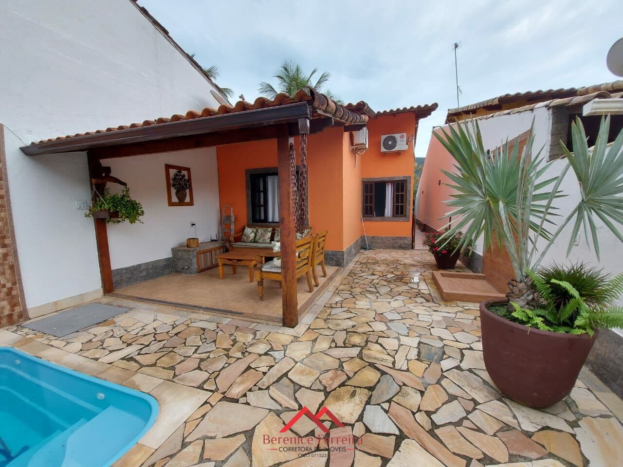Linda Casa Linear com piscina no São Bento, Itaipuaçu, Maricá