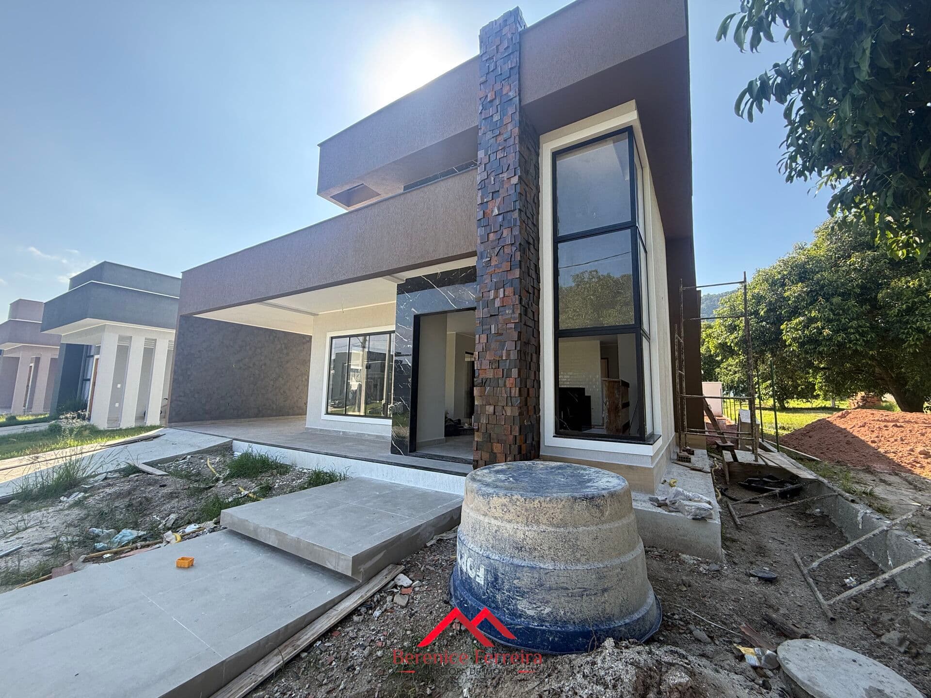 Casa Alto Padrão em Pindobas, Maricá/RJ
