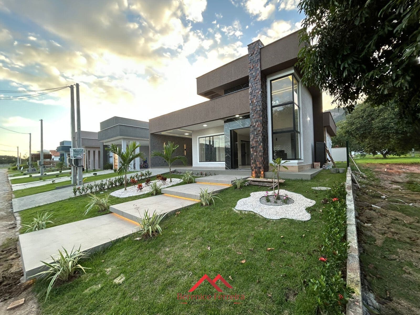 Casa Alto Padrão em Pindobas, Maricá/RJ