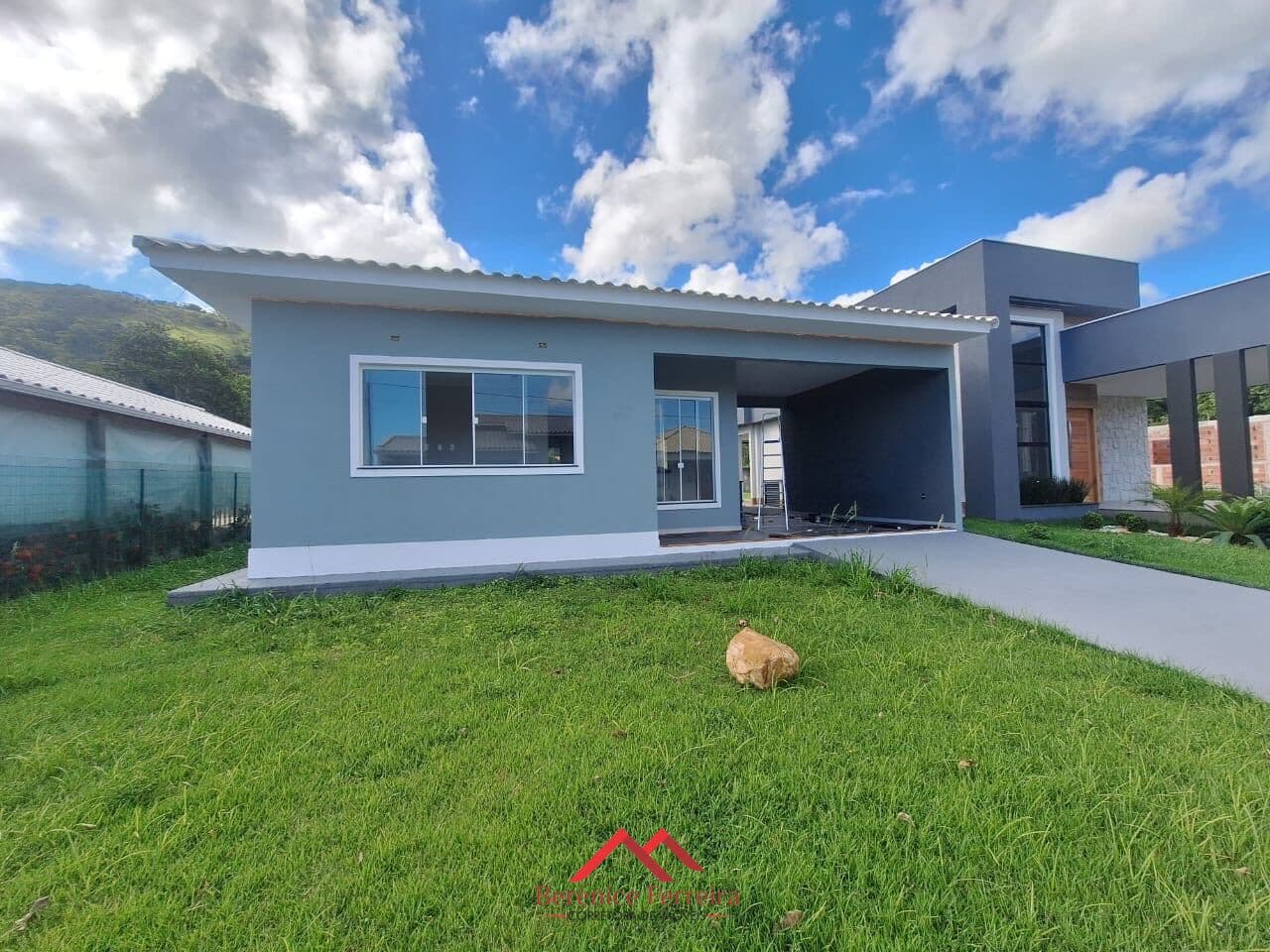 🏡 Oportunidade casa toda reformada à venda em condomínio fechado – Maricá