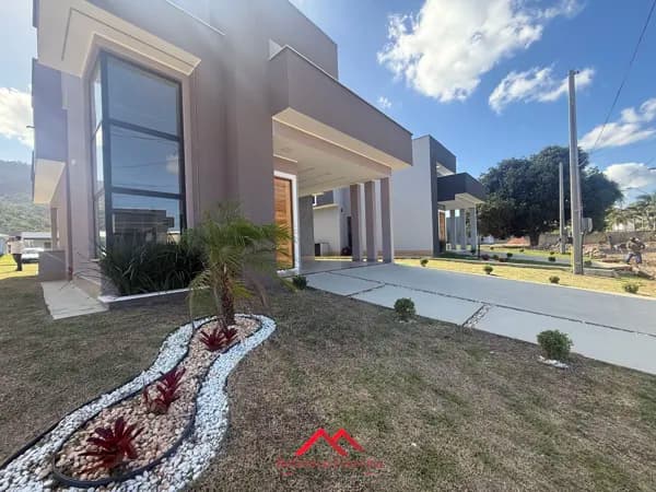 Casa à Venda no Condomínio Vivere Jardim Residencial