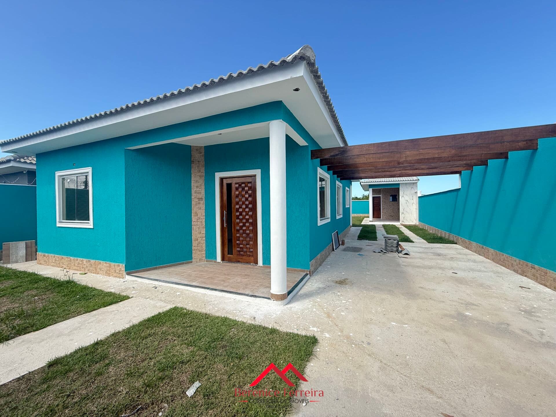 Casa linda com 4 qtos no Jardim Atlântico Leste, Itaipuaçu, Maricá