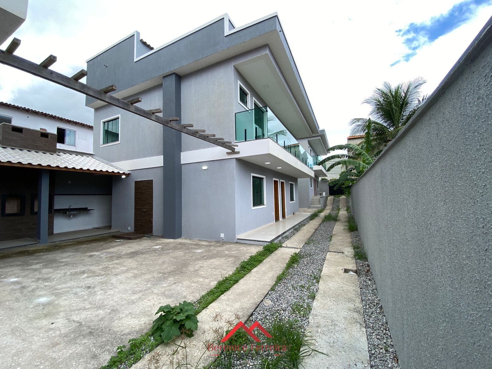 🏡 Ótima Casa Duplex em Condomínio — Pertinho da Praia em Itaipuaçu! 🌊