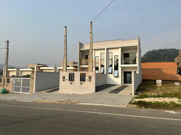 Sobrado em Jaraguá do Sul - Jaraguá 84