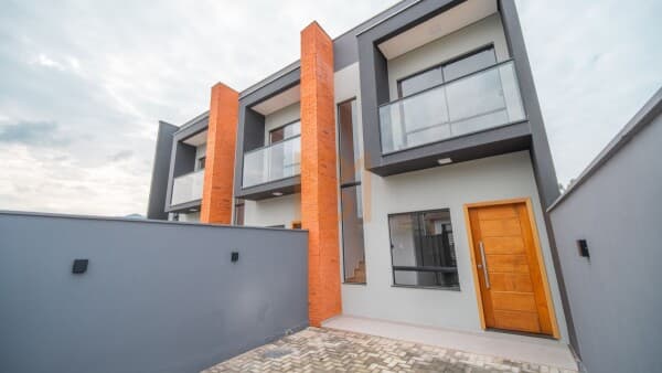 Geminado à venda, 131 m² por R$ 539 mil - Jaraguá 99 - Jaraguá do Sul