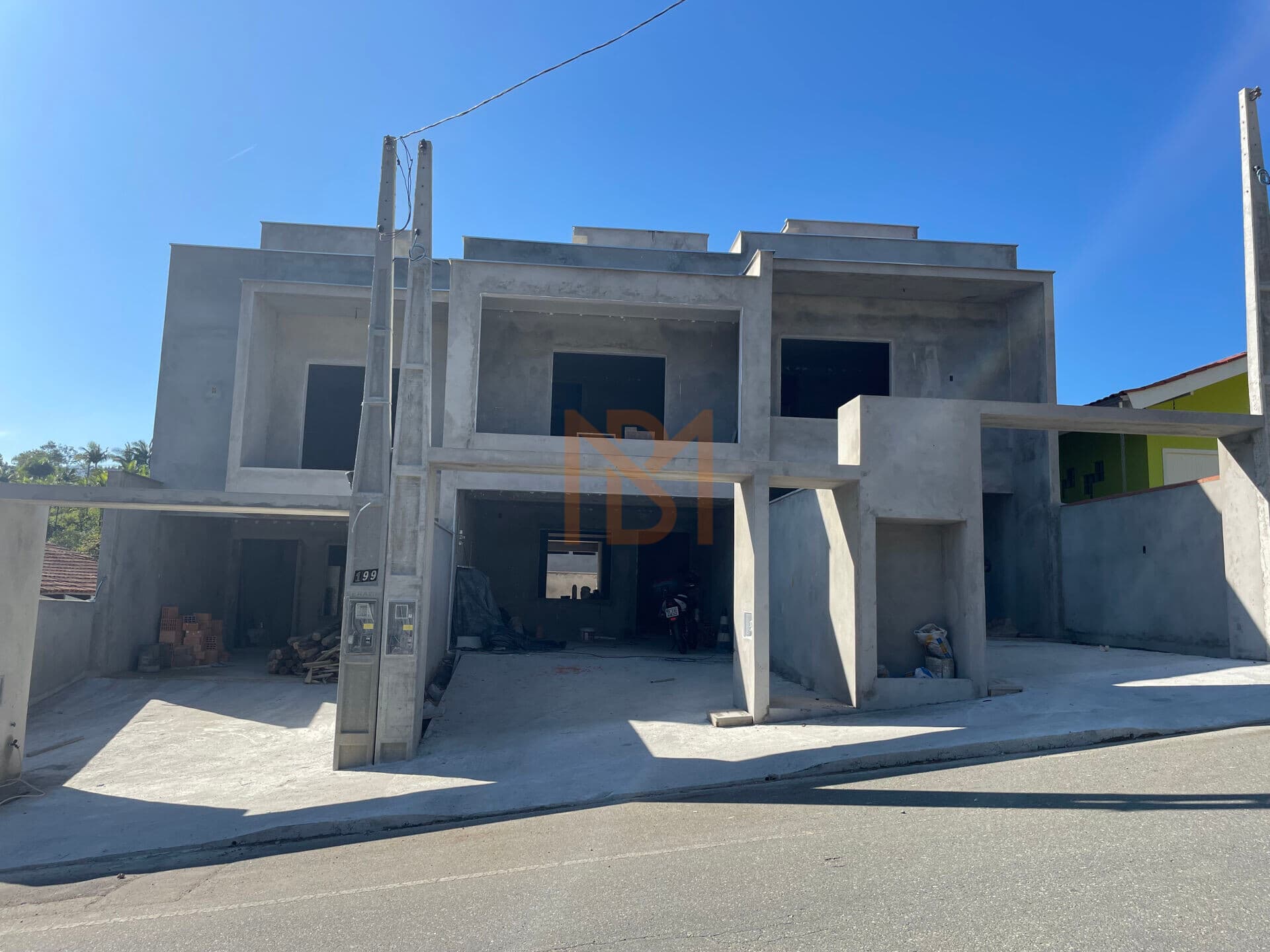 Geminado à venda, 163 m² por R$ 690 mil - Tifa Martins - Jaraguá do Sul