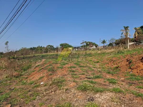 Área Industrial ao lado da Fernão Dias.