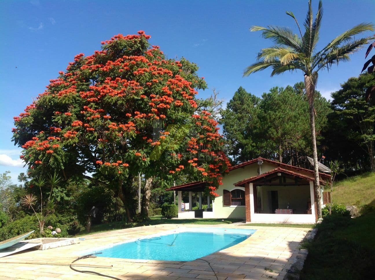 Chácara com lago em Extrema/MG