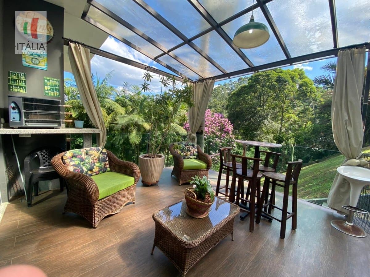 Casa Alto Padrão para Venda em 1° de Maio Brusque-SC