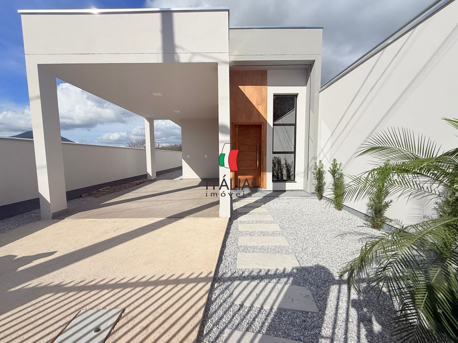 Casa em Nova Trento - Trinta Reis