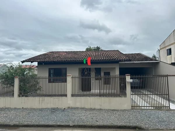 Casa á VENDA no Loteamento EMA II - 3 Dormitórios e 2 Banheiros