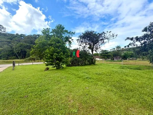TERRENO DE 2522M² COM CASA NA SIBERIA AYMORÉ