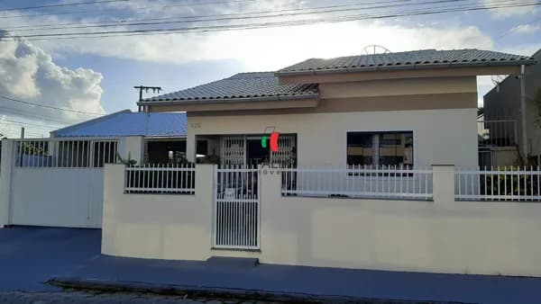 2 CASAS NO MESMO TERRETO - TOTALIZANDO 5 QUARTOS