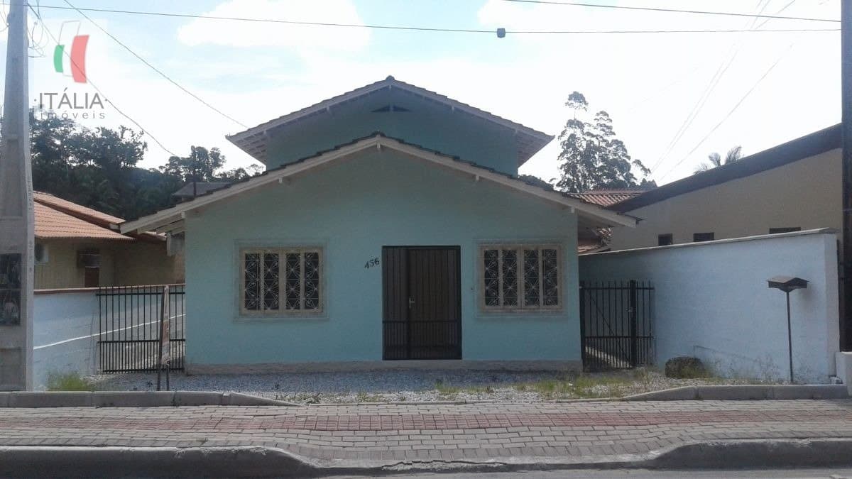 Casa de alvenaria no bairro Centro em Guabiruba-SC