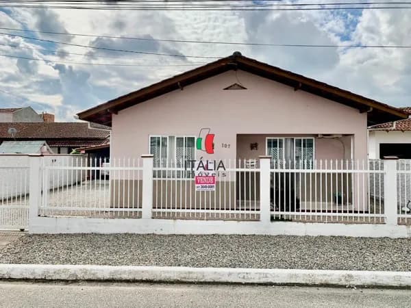 Casa em Brusque - Planalto