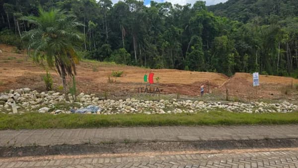 Terreno em Loteamento em Bateas, Brusque/SC