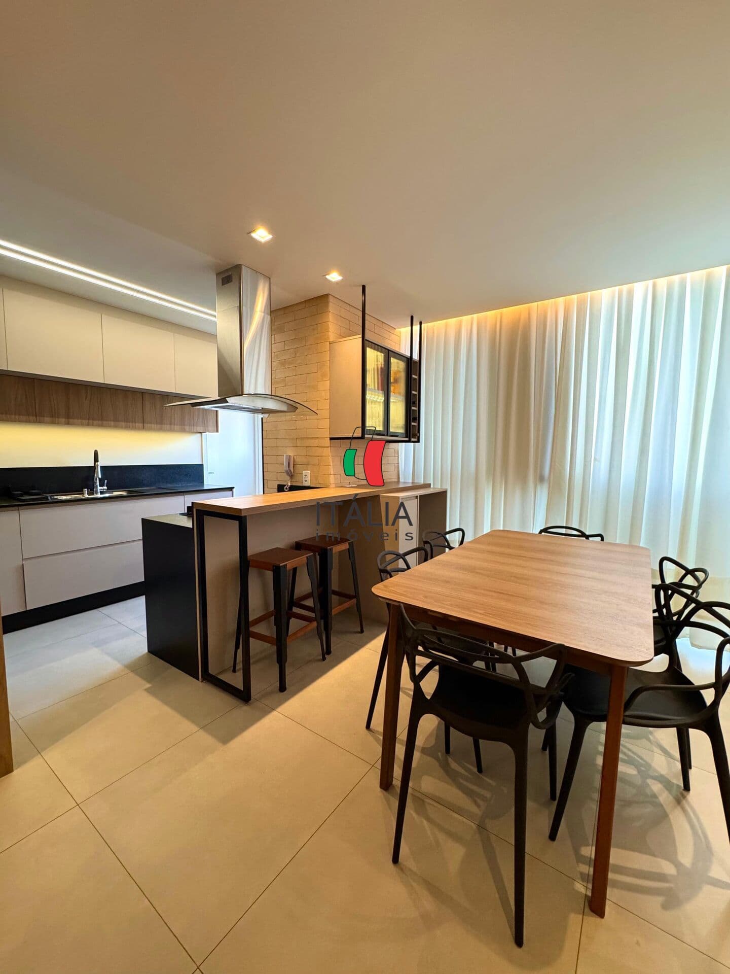 APARTAMENTO COM 3 QUARTOS SENDO 1 SUITE BAIRRO SANTA RITA