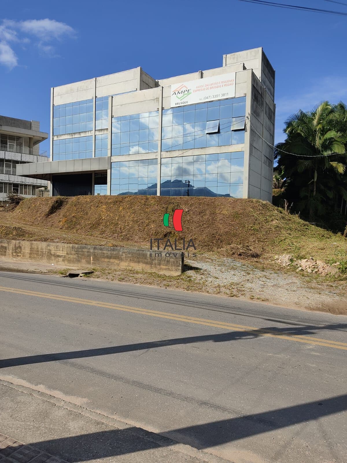Galpão/Depósito/Armazém em Brusque - Limoeiro