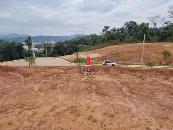 🌅 Terreno Amplo no Loteamento Recanto do Sol