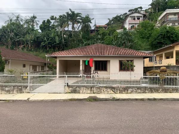 Casa à venda no bairro Águas Claras