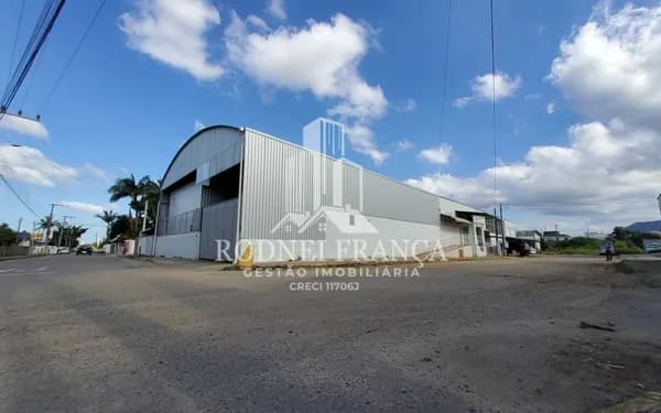 Galpão/Depósito/Armazém em Tubarão - Vila Esperança