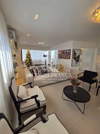 Apartamento Alto Padrão na Av. Pedro Zapelini