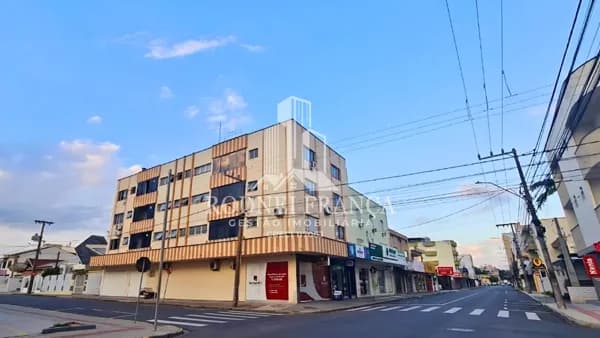 Apartamento à Venda no Centro de Tubarão