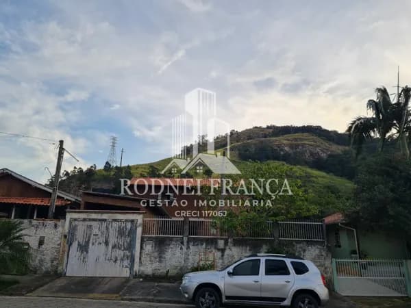 Casa Mista no Bairro Fabio Silva