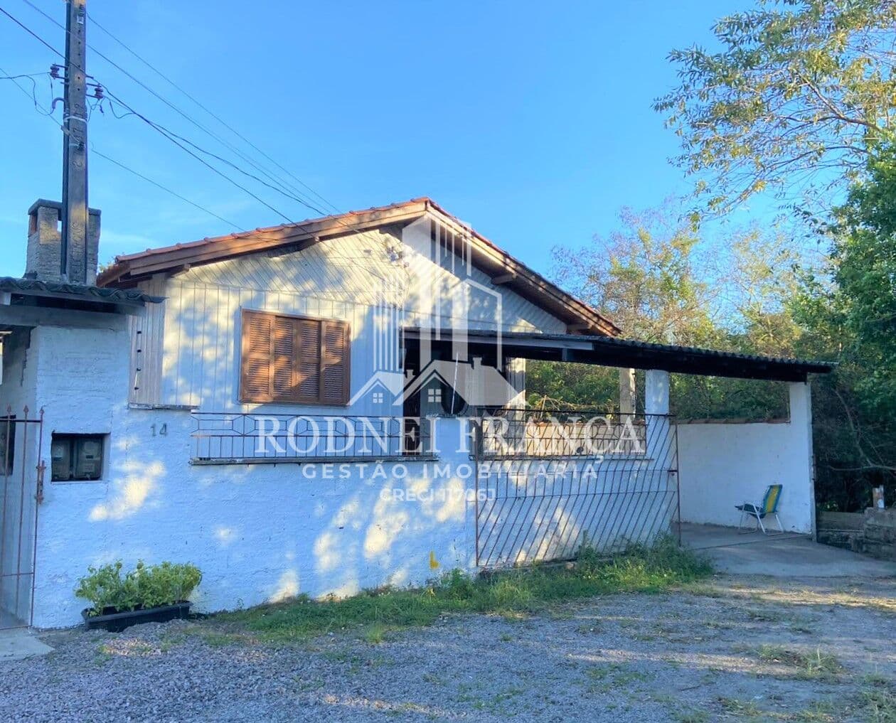 CASA DE MADEIRA NO BAIRRO DE OFICINAS COM EXCELENTE PREÇO