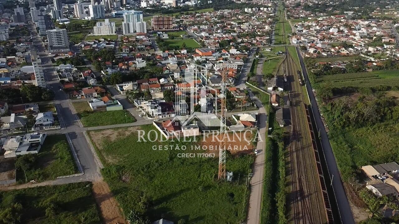 Terreno Plano à Venda em Recife - Tubarão SC