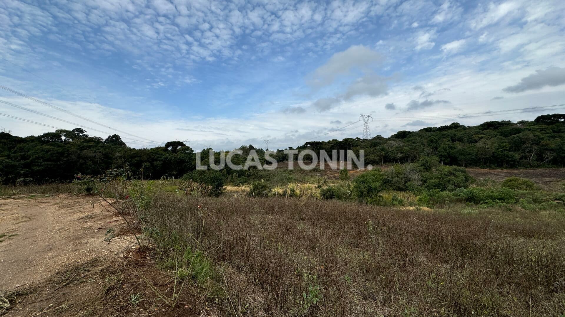 Lote com mais de 10 mil metros quadrados ideal para prédio edifício Araucária Aceita Permuta
