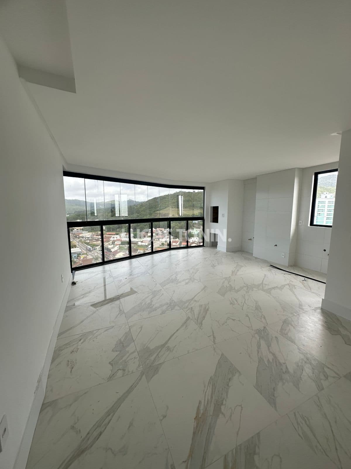Apartamento 2 Suítes e 2 Vagas Mônaco Tour Perequê Frente Mar Porto Belo