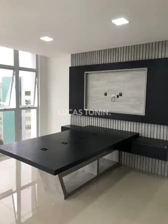 Sala Comercial Semi Mobiliada no Evolution Corporate com 1 Vaga Oportunidade Barra Norte