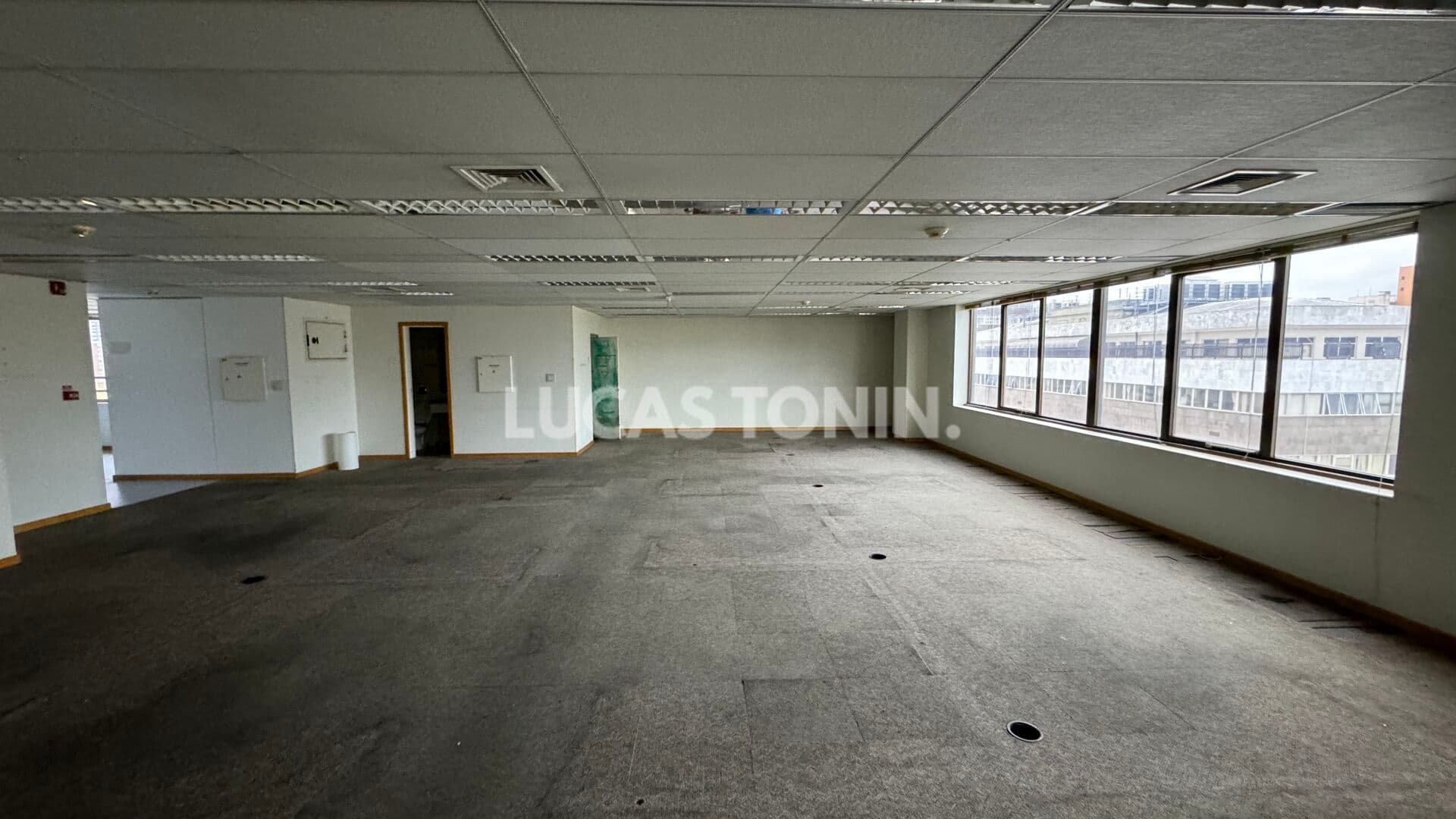 Laje Comercial Edifício Itália com 669m² 9 Vagas Oportunidade para Rentabilidade