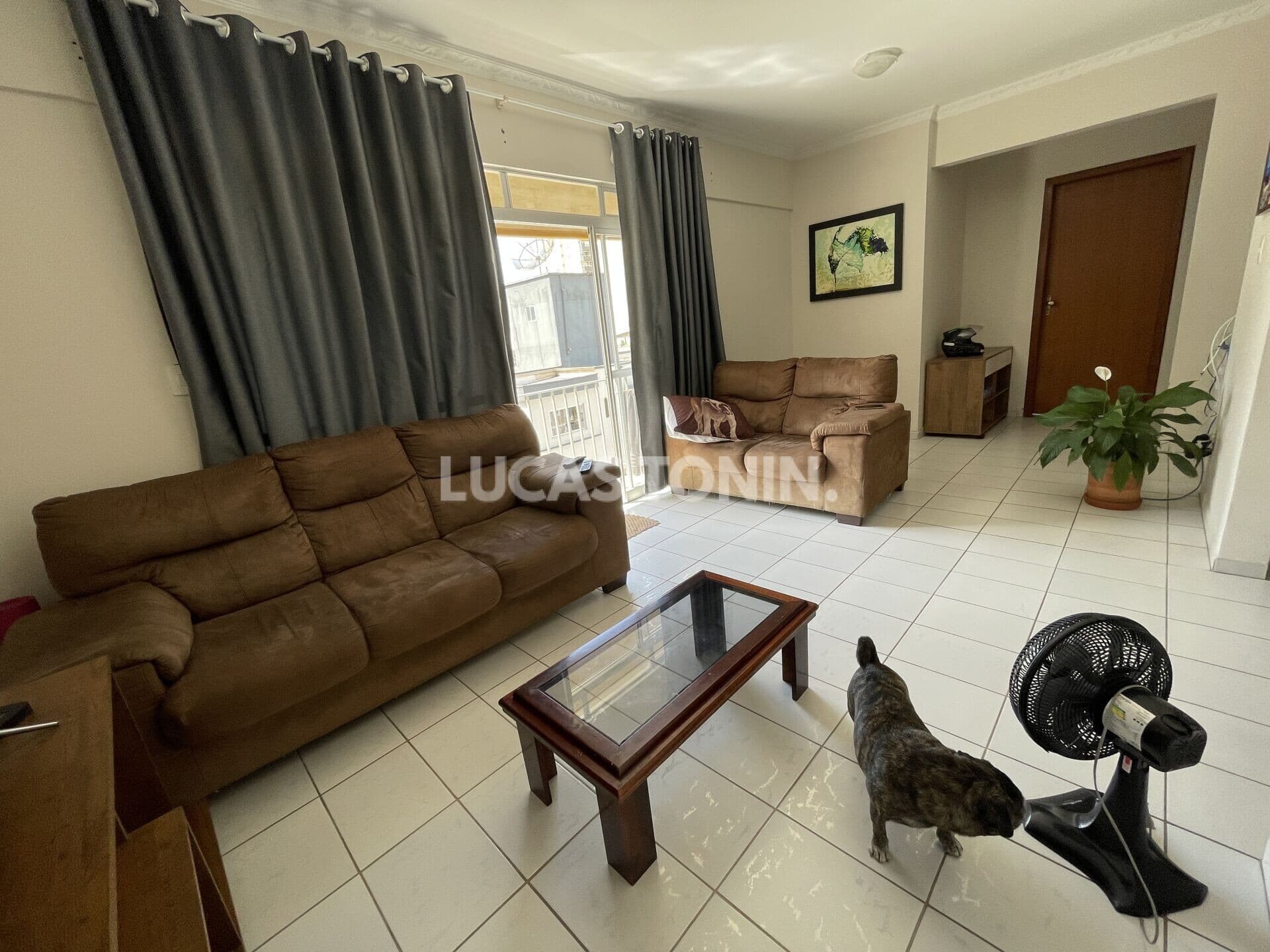 Apartamento no Centro de Balneário Camboriú com 3 Quartos 1 Vaga Mobiliado Oportunidade