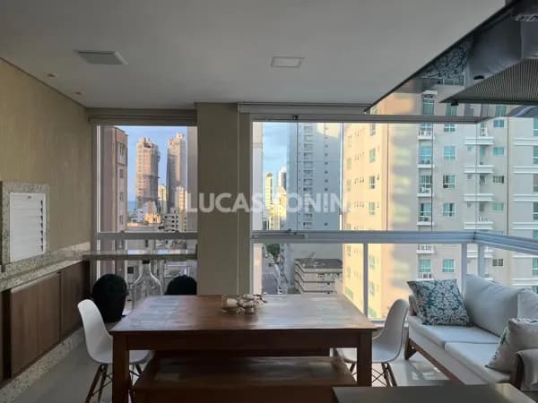 Apartamento Mobiliado 3 Suítes e 2 Vagas Próximo Mar Meia Praia Itapema