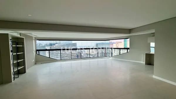 Apartamento com 3 Suítes no Parque da Cidade Mobiliado Decorado 4 Vagas Oportunidade