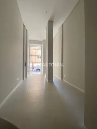 Sala Comercial La Belle Tour Résidence com 1 Banheiro em Balneário Camboriú