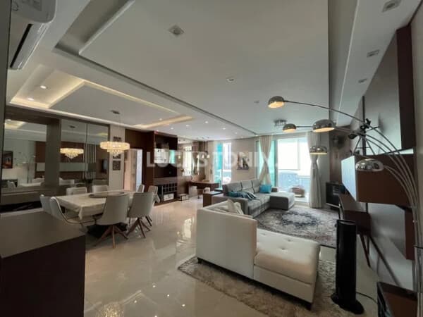 Apartamento Mobiliado no Ampliatto Água Verde com 3 Suítes e 3 Vagas Oportunidade