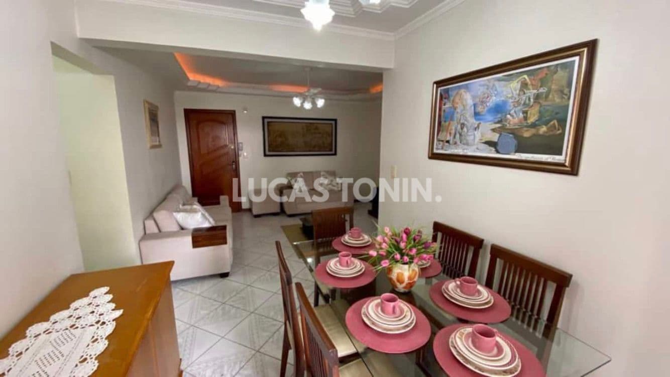 Apartamento para Locação Anual Barra Sul com 2 Quartos Mobiliado Quadra Mar