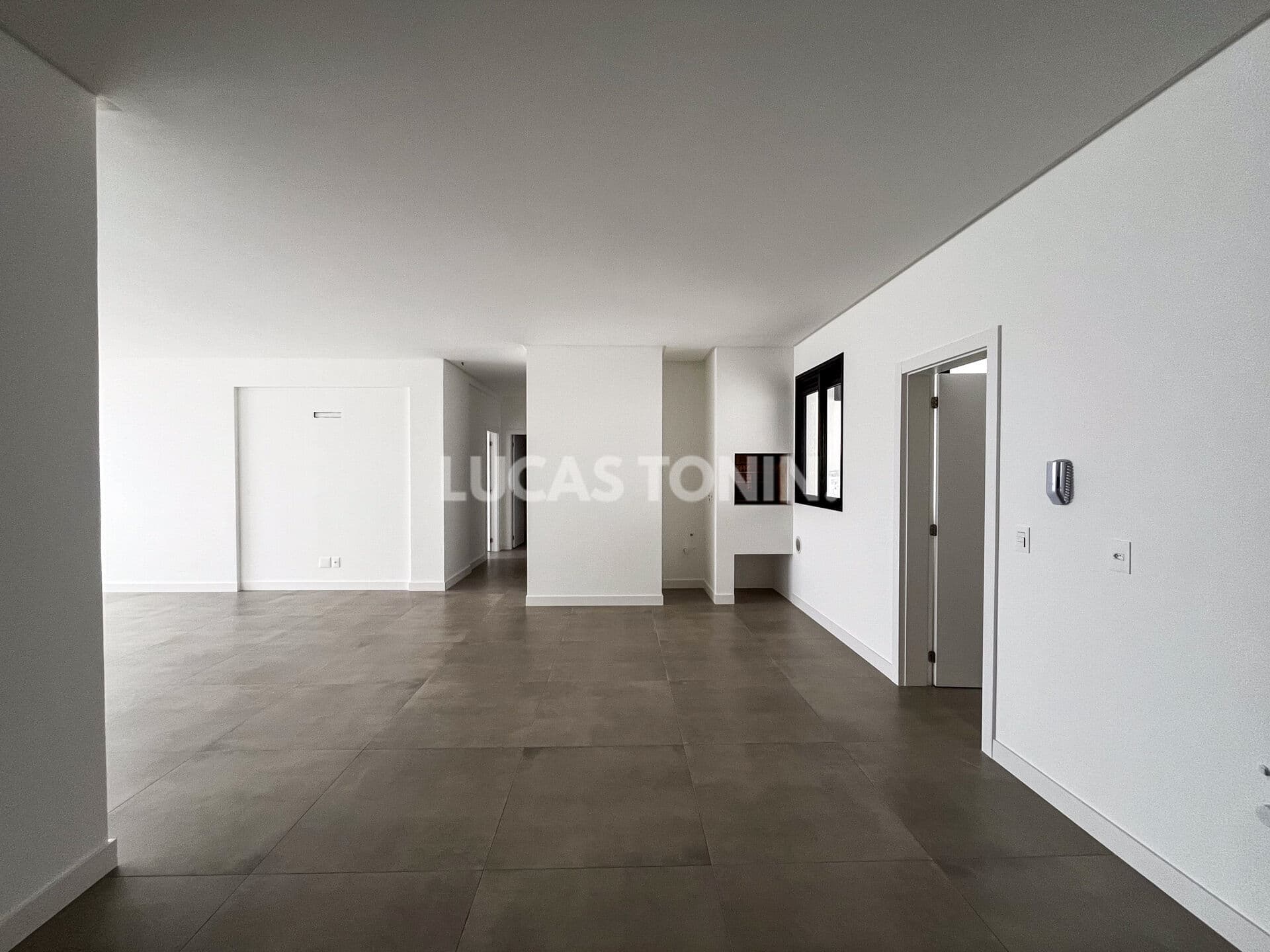 Apartamento 3 Suítes e 2 Vagas Florence Garden Próximo Mar Balneário Camboriú