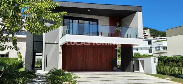 Casa Condomínio 5 Quartos Sendo 3 Suítes Horizontal Próximo Mar Praia Brava Itajaí