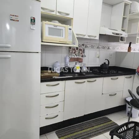 Apartamento Mobiliado 2 Quartos e 1 Vaga Irês Dois Irês Próximo Mar Balneário Camboriú