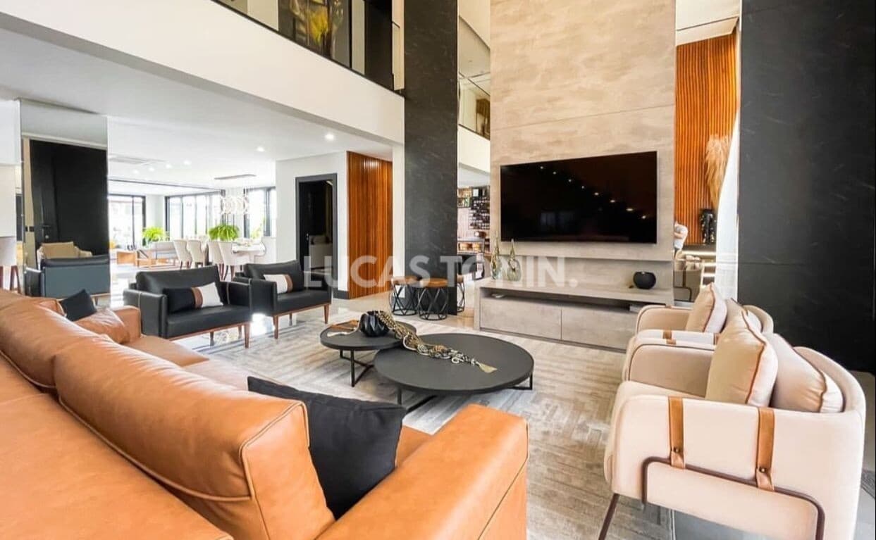 Sobrado Duplex Caledônia Private Camboriú 5 Suítes Home Office 4 Vagas 560m² Moderno e Exclusivo