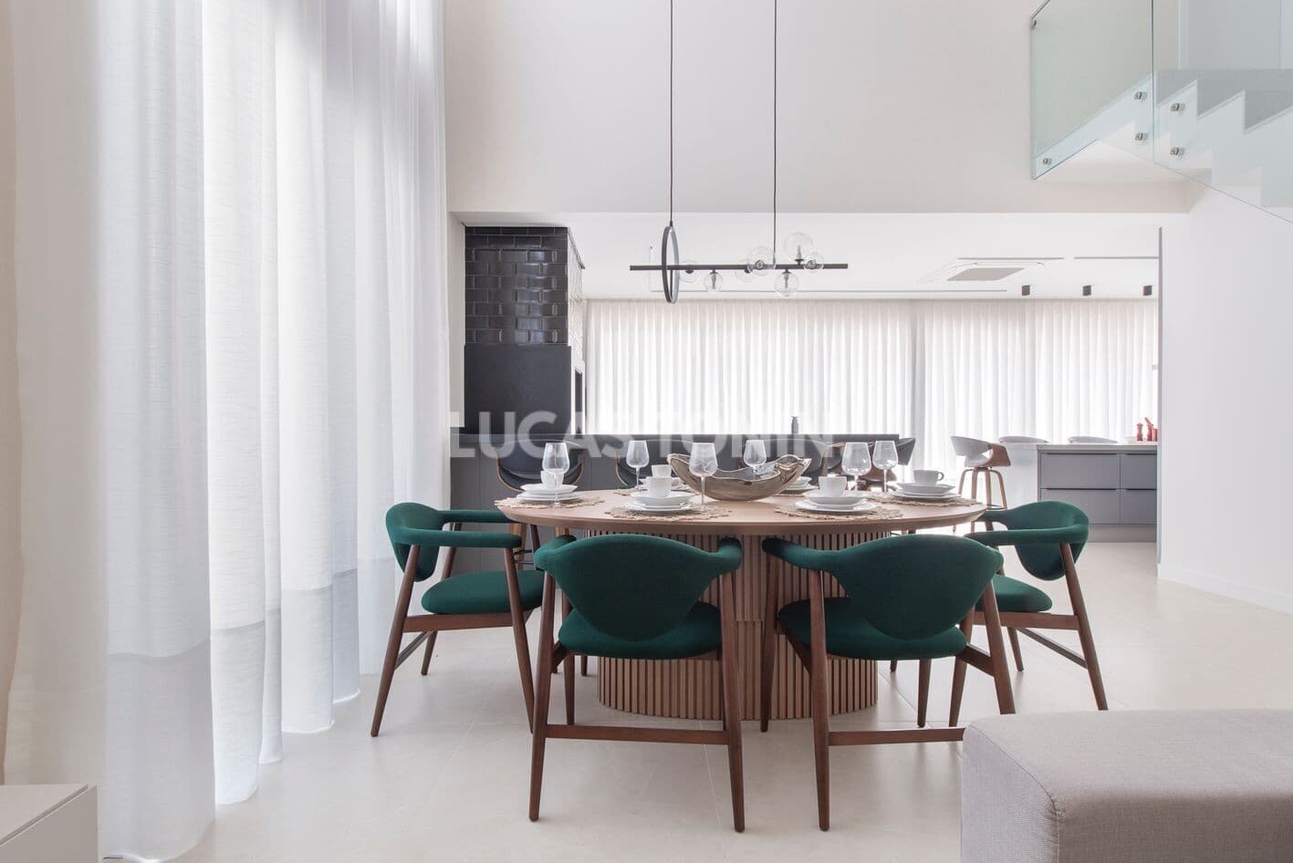 Sobrado Duplex Caledônia Private Camboriú 3 Suítes 4 Vagas 314m² Moderno e Exclusivo