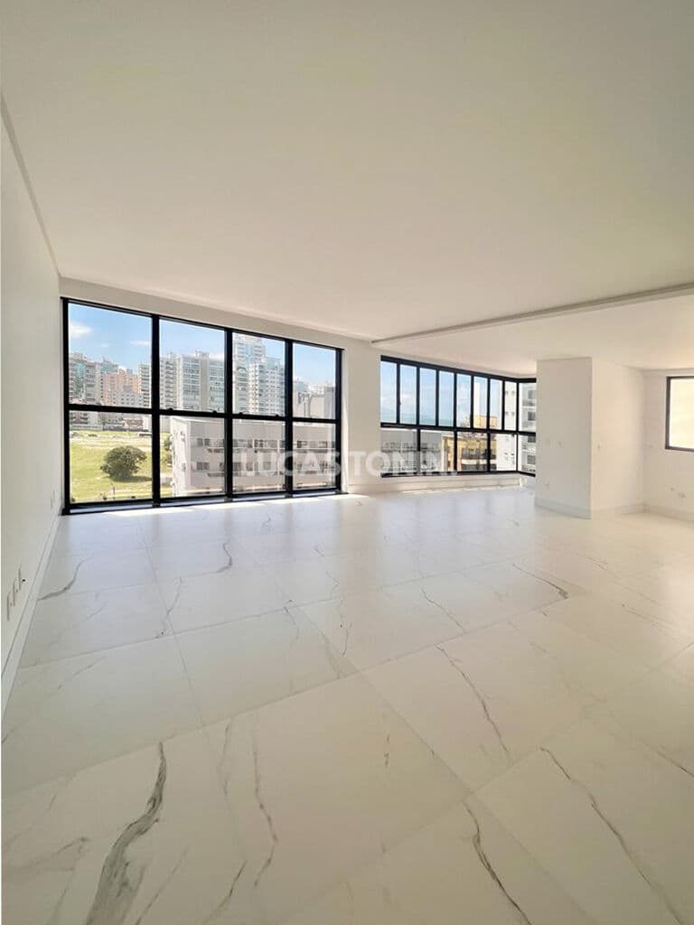 Apartamento 3 Suítes e 2 Vagas Carmel Quadra Mar Meia Praia Itapema